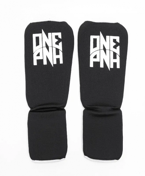 Nagolenniki elastyczne NS-B1 "ONE PUNCH" biały L